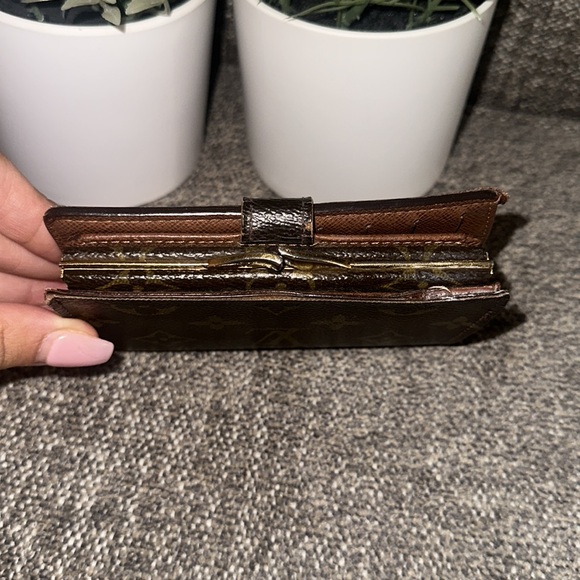 💯Authentic Louis Vuitton monogram kisslock wallet - Picture 7 of 16